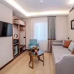 Grand Hilarium Hotel 4*