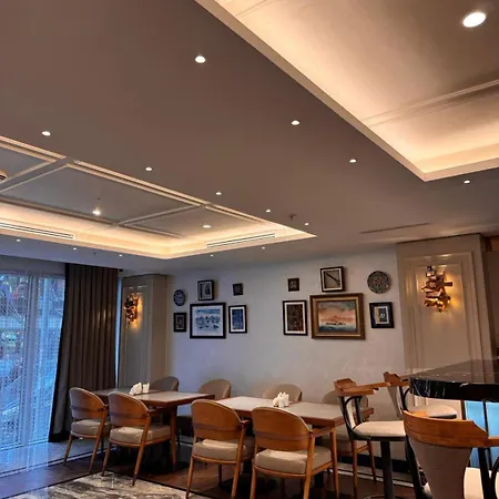 Grand Hilarium Hotel