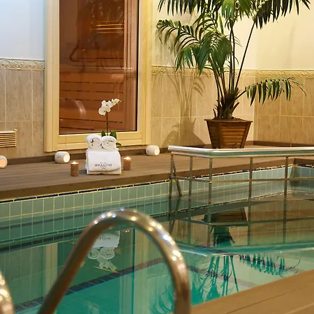 Hotel Grand Hilarium