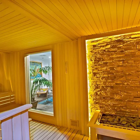 Hotel Grand Hilarium