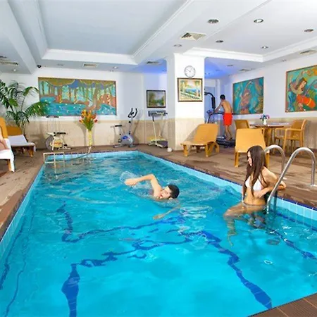 Hotel Grand Hilarium 4*