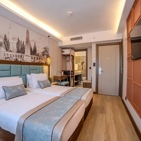 Hotel Grand Hilarium 4*