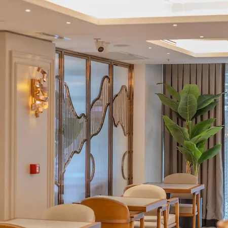 Hotel Grand Hilarium 4*