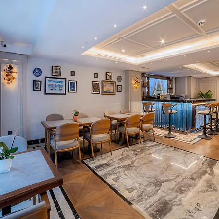 Hotel Grand Hilarium 4*