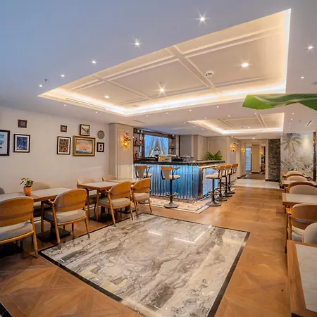 Grand Hilarium Otel 4*