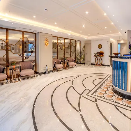 Hotel Grand Hilarium 4*