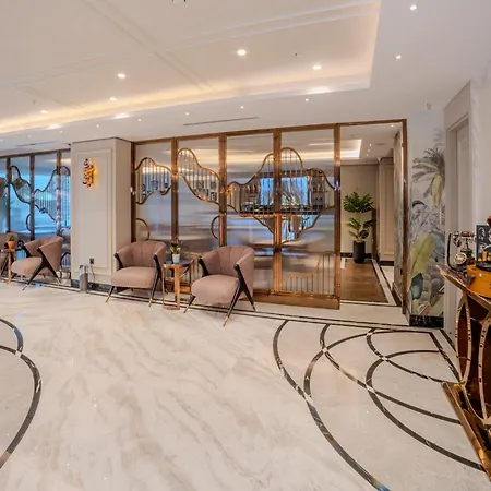 Grand Hilarium Hotel 4*