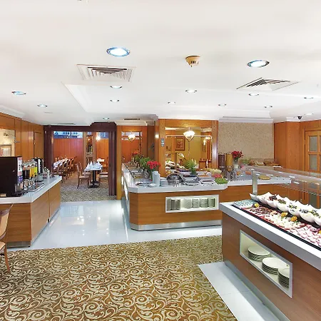 Hotel Grand Hilarium 4*