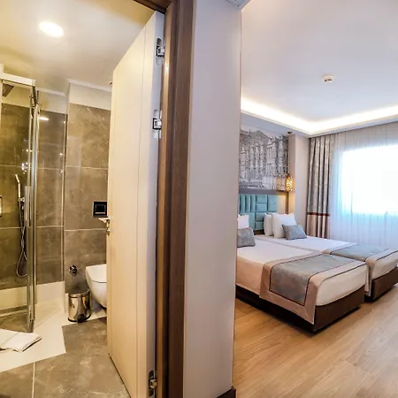 Grand Hilarium Hotel