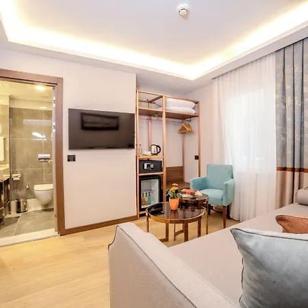 Grand Hilarium Otel 4*