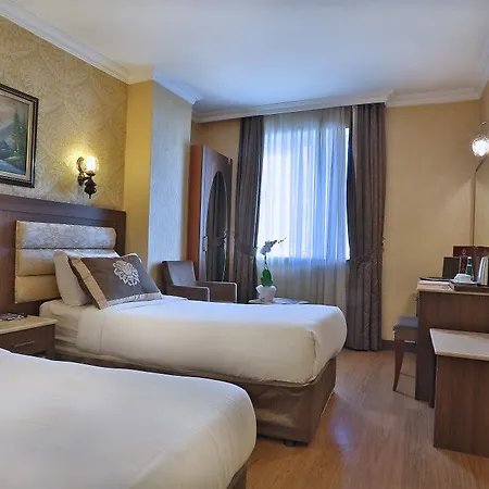 Отель Grand Hilarium 4*