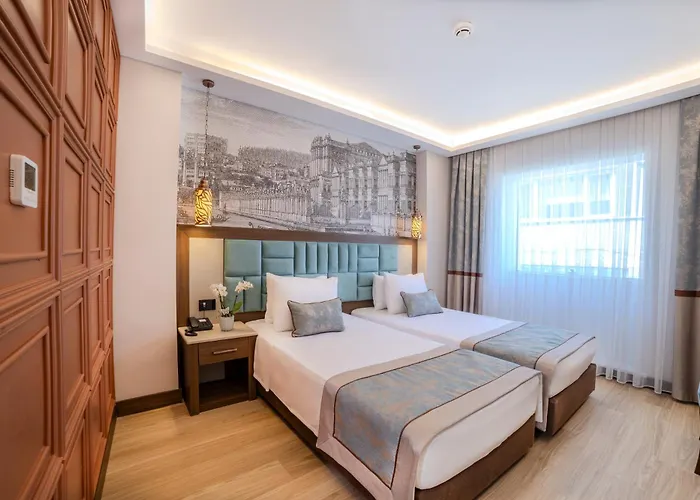 Отель Grand Hilarium 4*