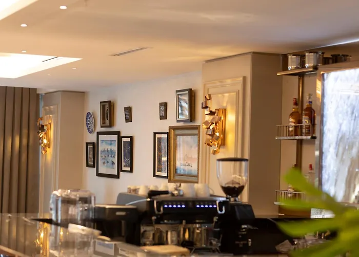 Grand Hilarium Отель 4*