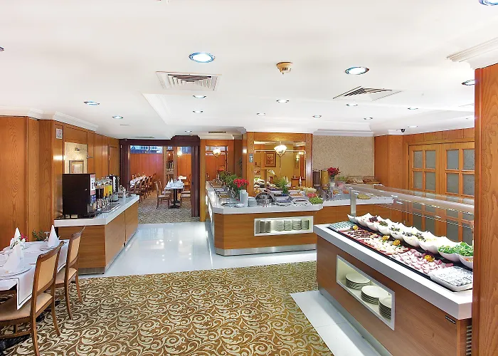 Отель Grand Hilarium 4*