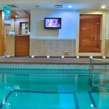 Hotel Grand Hilarium