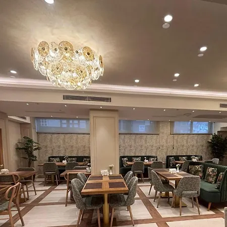 Grand Hilarium Hotel 4*