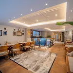 Grand Hilarium Otel 4*